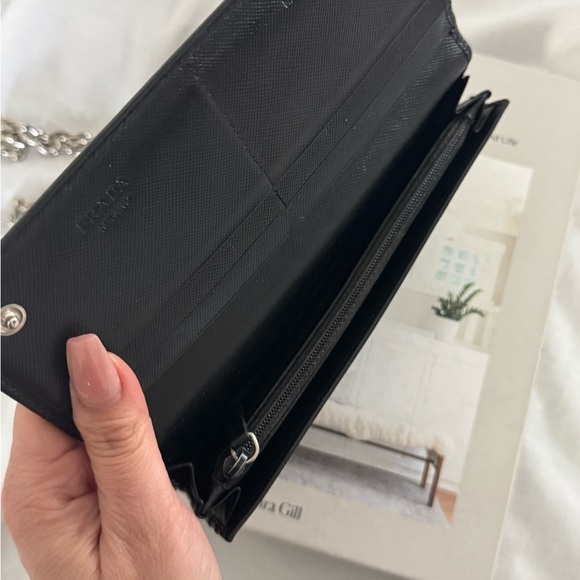 Authentic Prada Saffiano Crossbody Bag Wallet On Chain - Picture 3 of 10